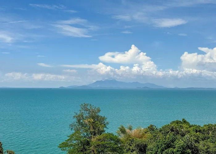 Panoramic Seaview Holiday Home - Batu Ferringhi
